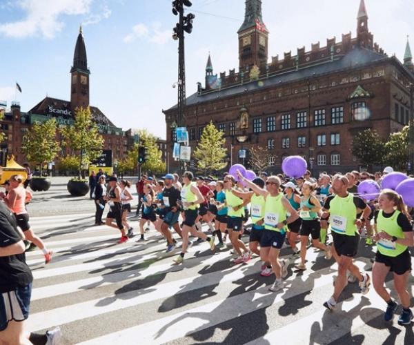 Copenhagen Superhalf marathon image of runners 2025